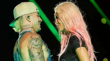 Colaboración de Karol G con el FC Barcelona provoca diferencias entre ella y Feid
