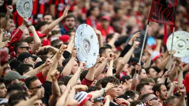 ¡Qué locura! Así celebraron los seguidores del Bayer Leverkusen su primer título de la Bundesliga (+Video) ¡Qué locura! Así celebraron los seguidores del Bayer Leverkusen su primer título de la Bundesliga (+Video)
