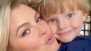 Así es cómo el hijo de Marjorie de Sousa y Julián Gil se roba las miradas posando como todo un caballero 
