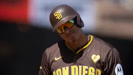 MLB: Manny Machado cobra venganza y arremete contra receptor de los Dodgers