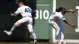 MLB: ¡Aparatoso! Boston se mantiene en vilo por choque entre O´Neill y Devers