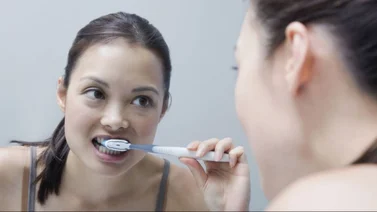 3 Beneficios de utilizar crema dental sin flúor en tu rutina de limpieza dental