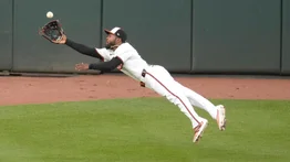 MLB: ¡Monumental! Revive la jugada de feria de Cedric Mullins ante los Mellizos (+Video)