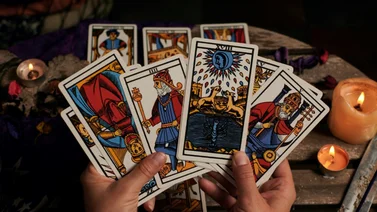 ¿Le confiarías tu suerte al tarot? Eso hizo esta mujer de Michigan y obtuvo un inesperado resultado