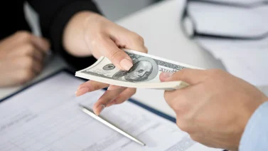 Hombre de Nueva York gana una cifra millonaria y paga $500.000 en impuestos