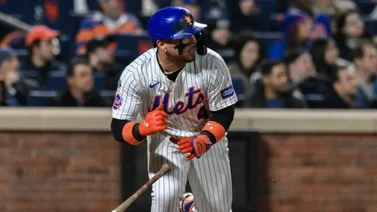 MLB: Francisco Álvarez abandona el juego entre Mets y Dodgers por aparente lesión (+Video)