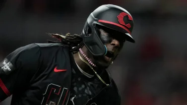 Elly de La Cruz impone esta marca personal tras gran noche con el bate ante Angels