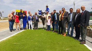 Moscabado dominó en velocidad con Jaime Lugo el Clásico Jockey Club de Valencia