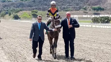 Daniela Runner ratifica su hegemonía entre las de su sexo en el XIV Clásico Blondy (GIII) Daniela Runner ratifica su hegemonía entre las de su sexo en el XIV Clásico Blondy (GIII)