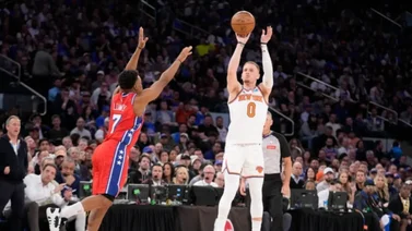 NBA: ¡Increíble! Con este triple New York Knicks culminó remontada ante Philadelphia en Playoffs (+Video)