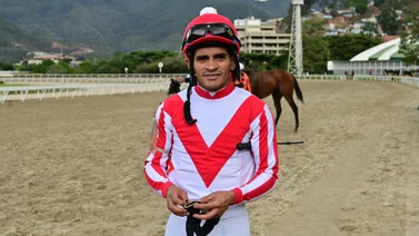Larry Mejías espera repetir con esta yegua el domingo en La Rinconada (+Video)