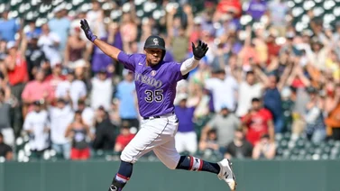 MLB: ¡Con todo! Elías Díaz guía el triunfo de los Rockies con un batazo descomunal (+Video)
