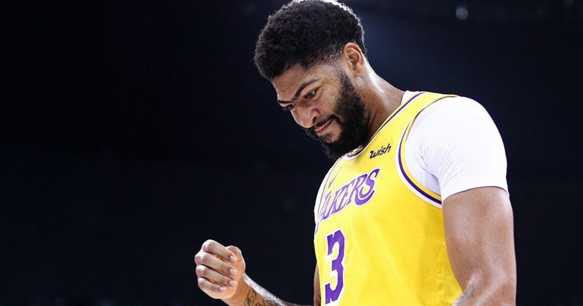 Are they going to change it?  The Los Angeles Lakers are very upset with Anthony Davis for this reason
