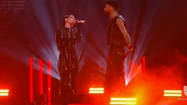 ¡Que vivan los novios! La venezolana Zhamira Zambrano derrocha amor en la tarima de los Latin AMAs 2024 