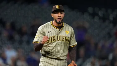 MLB: ¡El candado! Robert Suárez brilla y lidera las Grandes Ligas en juegos salvados (+Video)