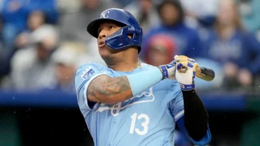 MLB: ¡Capitán! Salvador Pérez es el nuevo líder bate de la Liga Americana (+Video)