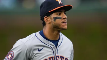 ¡Gran inicio! El dominicano Jeremy Peña figura entre los mejores SS de MLB