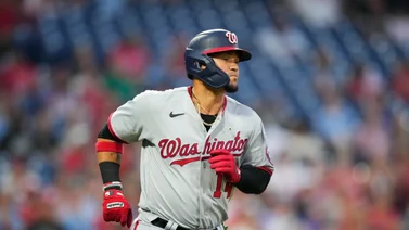 MLB: ¡Viveza criolla! Ildemaro Vargas sorprende a Miami robándose el home (+Video)