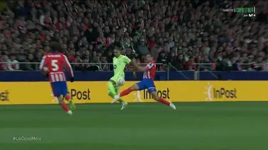 Otra polémica arbitral: ¿Debió ser expulsado Azpilicueta por la entrada a Raphinha? Otra polémica arbitral: ¿Debió ser expulsado Azpilicueta por la entrada a Raphinha?