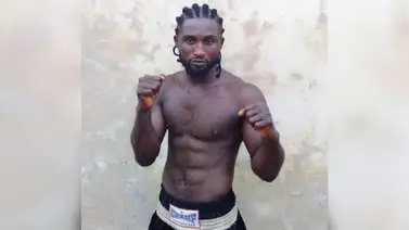 Boxeador Gabriel Oluwasegun Olanrewaju muere en plena pelea en Ghana (+Video) Boxeador Gabriel Oluwasegun Olanrewaju muere en plena pelea en Ghana (+Video)