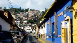 ¿Hasta cuándo? Extiende trabajos en la vía principal de Los Naranjos en El Hatillo