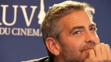 Aseguran que George Clooney le "coqueteó" a un hombre español Aseguran que George Clooney le "coqueteó" a un hombre español