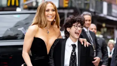 Jennifer López presume a su hija Emme en Broadway Jennifer López presume a su hija Emme en Broadway