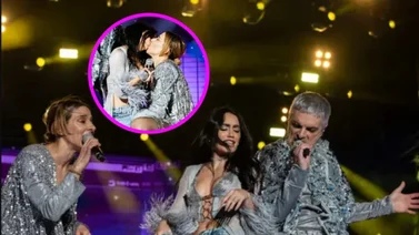 El apasionado beso de Lali Espósito y la vocalista de Miranda! (+Video)