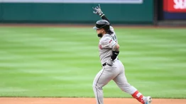 MLB: José Herrera abrió temprano su cuota jonronera (+Video)