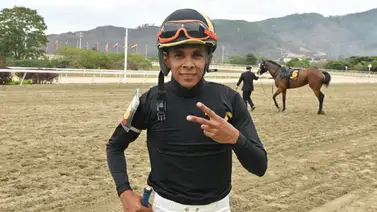 Jinete aprendiz logra dos importantes hechos en su carrera en La Rinconada Jinete aprendiz logra dos importantes hechos en su carrera en La Rinconada