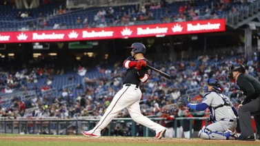 MLB: Keibert Ruiz suma otro juego multi-hit y se mantiene encendido con el madero (+Video)