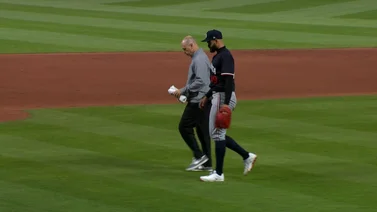 MLB: Pablo López abandona su gran presentación por una aparente lesión (+Video)