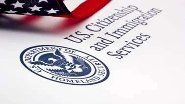 Estados Unidos revisará redes sociales para denegar residencia permanente
