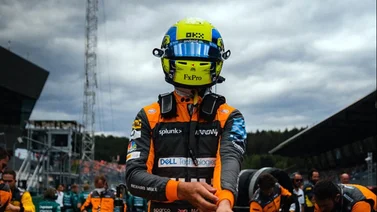 Norris toma la delantera en el inicio del GP de Bahréin