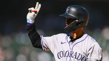 MLB: Ezequiel Tovar regresa a la alineación de los Rockies para una importante serie (+video)