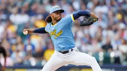 MLB: Así le fue a Freddy Peralta en su salida ante los Dbacks de Arizona 