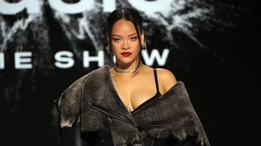 Rihanna posa con un atrevido conjunto de lencería ¡Tienes que verla! 