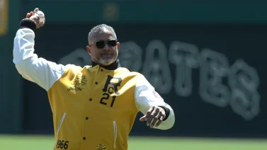 MLB: Familiares de Roberto Clemente y Piratas de Pittsburgh así honran su trayectoria (+Detalles)
