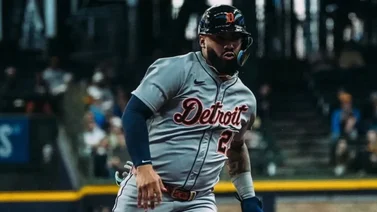 MLB: Gleyber Torres sorprende a Salvador Pérez y le roba una base (+Video)
