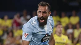 ¡Doblete! Borja Iglesias marca el 1-2 ante el Barcelona (+video)