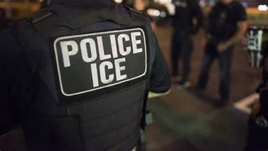 Cómo proceder legalmente contra ICE por arrestos ilegales: Guía para inmigrantes