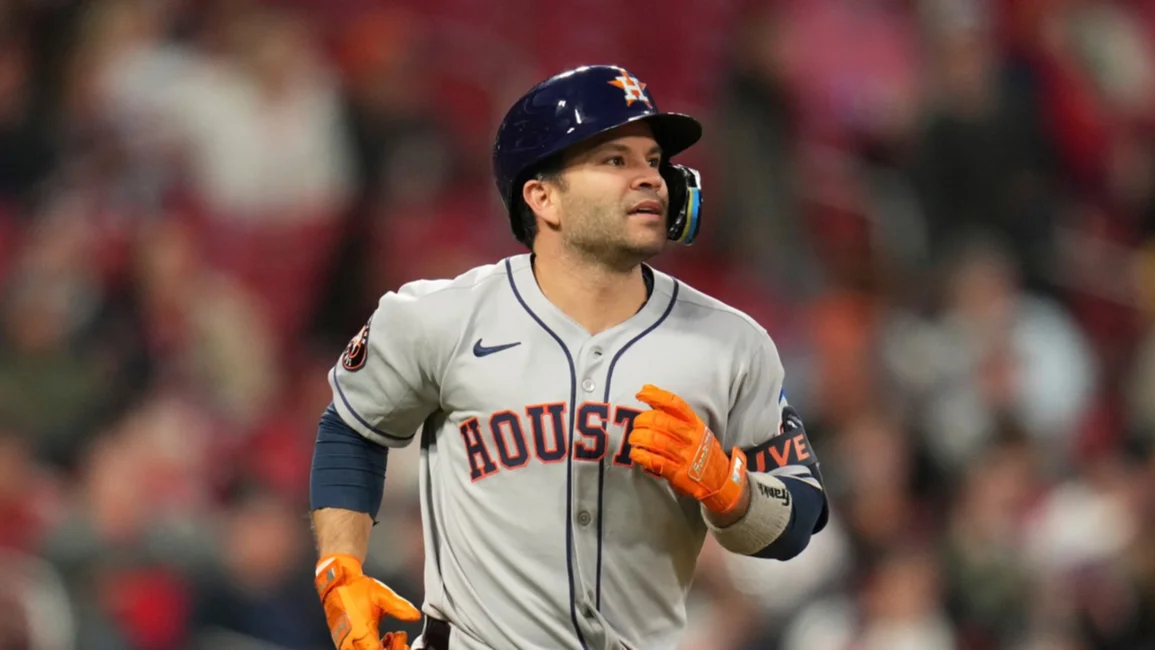 MLB: Manager de Houston respalda las actuaciones defensivas de José Altuve  (+Video)