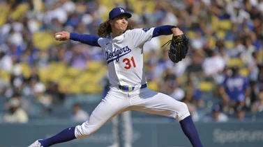 MLB: Tyler Glasnow abandona el juego por aparente lesión 