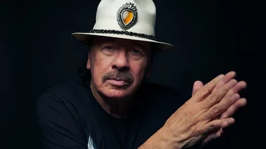¡Última Hora! El guitarrista Carlos Santana hospitalizado horas antes de su concierto  