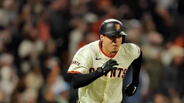 WBC: Wilmer Flores a palo limpio apunta a su primer Clásico Mundial con Venezuela