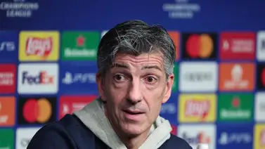 Así fue la reacción de Imanol Alguacil tras ser encontrado en el aeropuerto de Sevilla (Vídeo) Así fue la reacción de Imanol Alguacil tras ser encontrado en el aeropuerto de Sevilla (Vídeo)