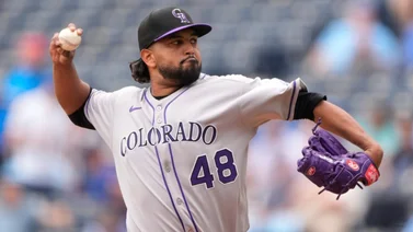 MLB: Kansas City amarga jornada histórica de Germán Márquez (+Video)