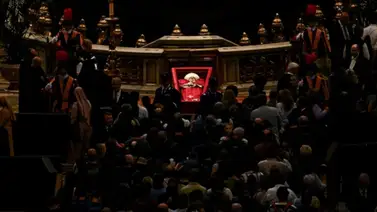 Así acamparon los feligreses para presenciar el funeral del papa Francisco Así acamparon los feligreses para presenciar el funeral del papa Francisco