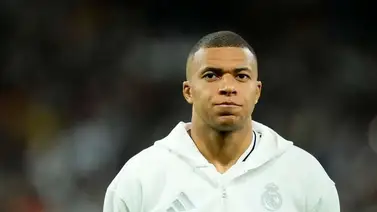 ¡No es el mismo! Kylian Mbappé sorprende con su rostro al llegar al partido contra Barcelona ¡No es el mismo! Kylian Mbappé sorprende con su rostro al llegar al partido contra Barcelona