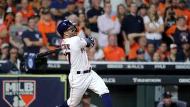 MLB: ¡Dejando huella! José Altuve ingresa a histórico top 10 entre criollos por esta razón (+video) MLB: ¡Dejando huella! José Altuve ingresa a histórico top 10 entre criollos por esta razón (+video)